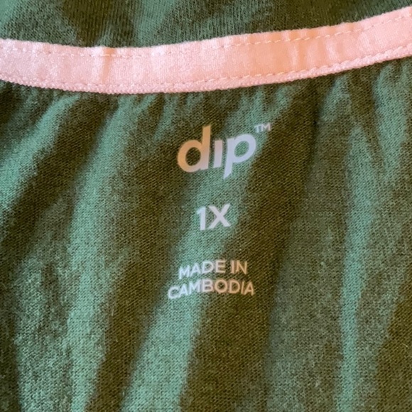 dip Dark Green Short Sleeve V-Neck Tee - Picture 5 of 6